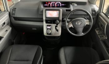 2010 Toyota Voxy (24 Months 0% Interest Free Financing Approx. $175) full
